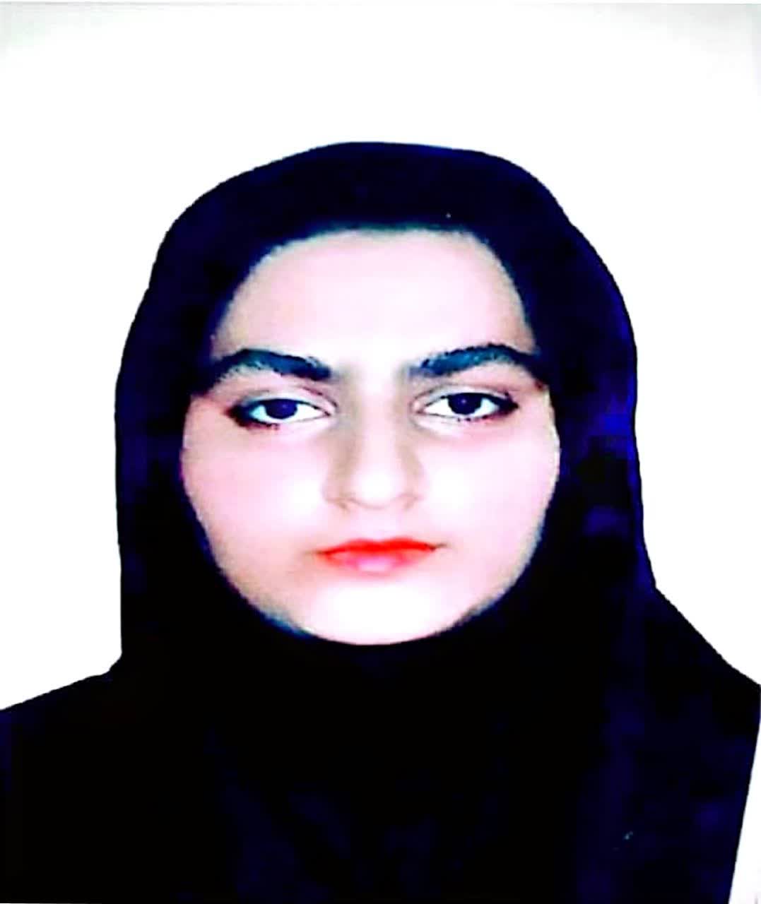 پریا پیر کرمی دانشجوی نمونه استانی برگزیده شد